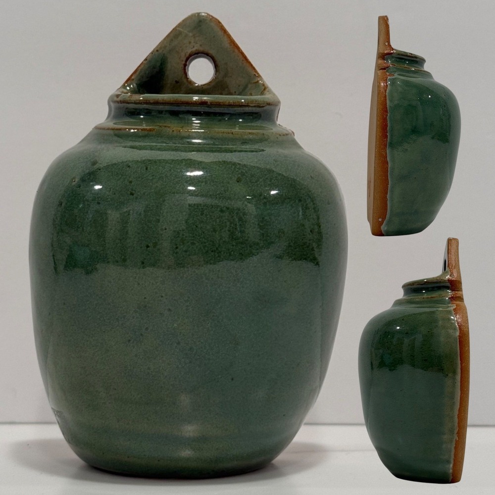 Hand Thrown Stoneware Pottery Wall Pocket T. Robison Signed Hand Crafted Green